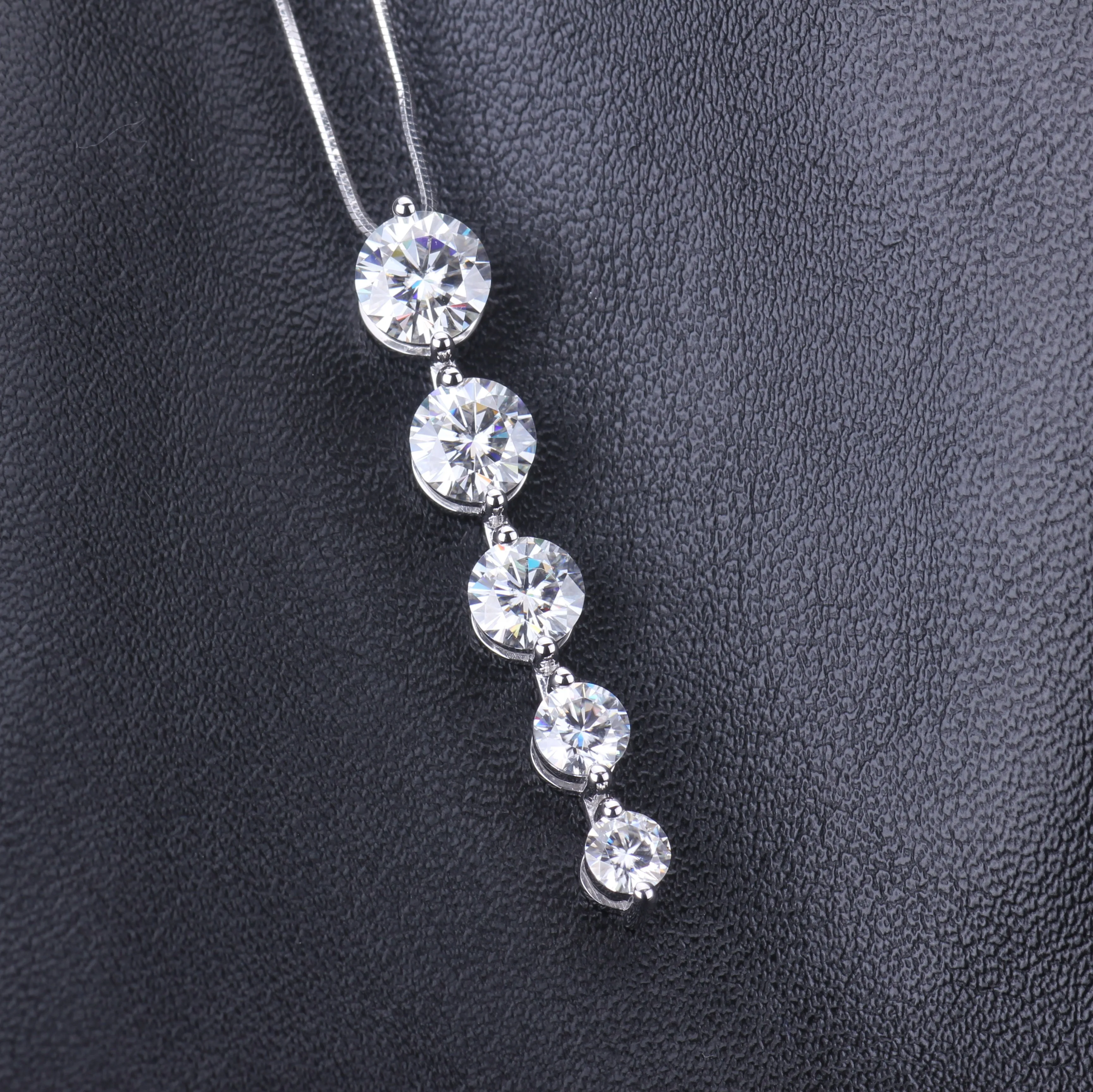 

18K white gold five round Moissanite Stone Drop Necklace jewelry wedding fashion long pendant engagement gift for women