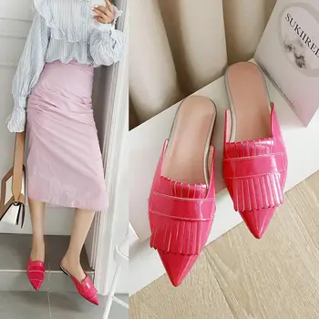 

Slippers Women Pointed Toe Slides Women Low Heel Mules Thin Heel Slippers Outdoor Flip Flops Pleated Shoes Female Sandals