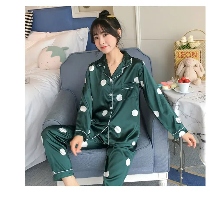 Рождественский пижамный комплект для взрослых женщин, стиль, осенняя Удобная Шелковая Женская одежда для сна, комплект, длинные зимние пижамы для женщин