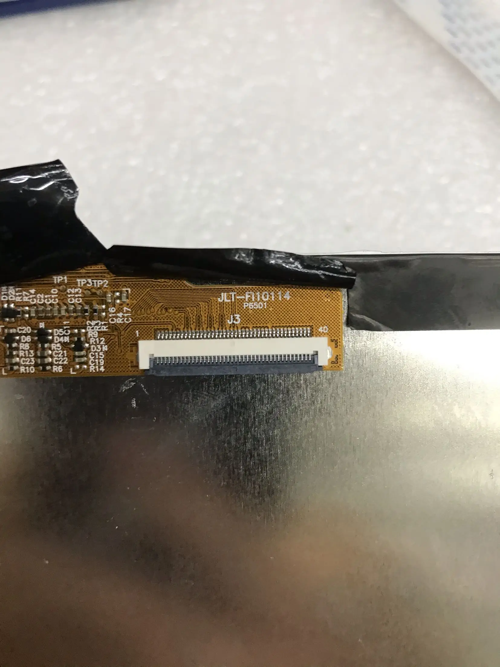 º ǻ LCD ÷ ȭ鿡   JLT-F10114
