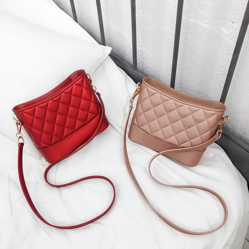 

2020 Bag Women's New Style Rhombus Chain Bag Graceful One-Shoulder Diagonal Bag Hand Hobo Bag