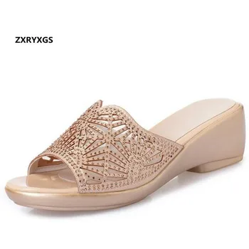 

2020 New Breathable Mesh Microfiber Rhinestones Slippers Women's Sandals Light Comfort Wedges Sandals Large Size Summer Sandals