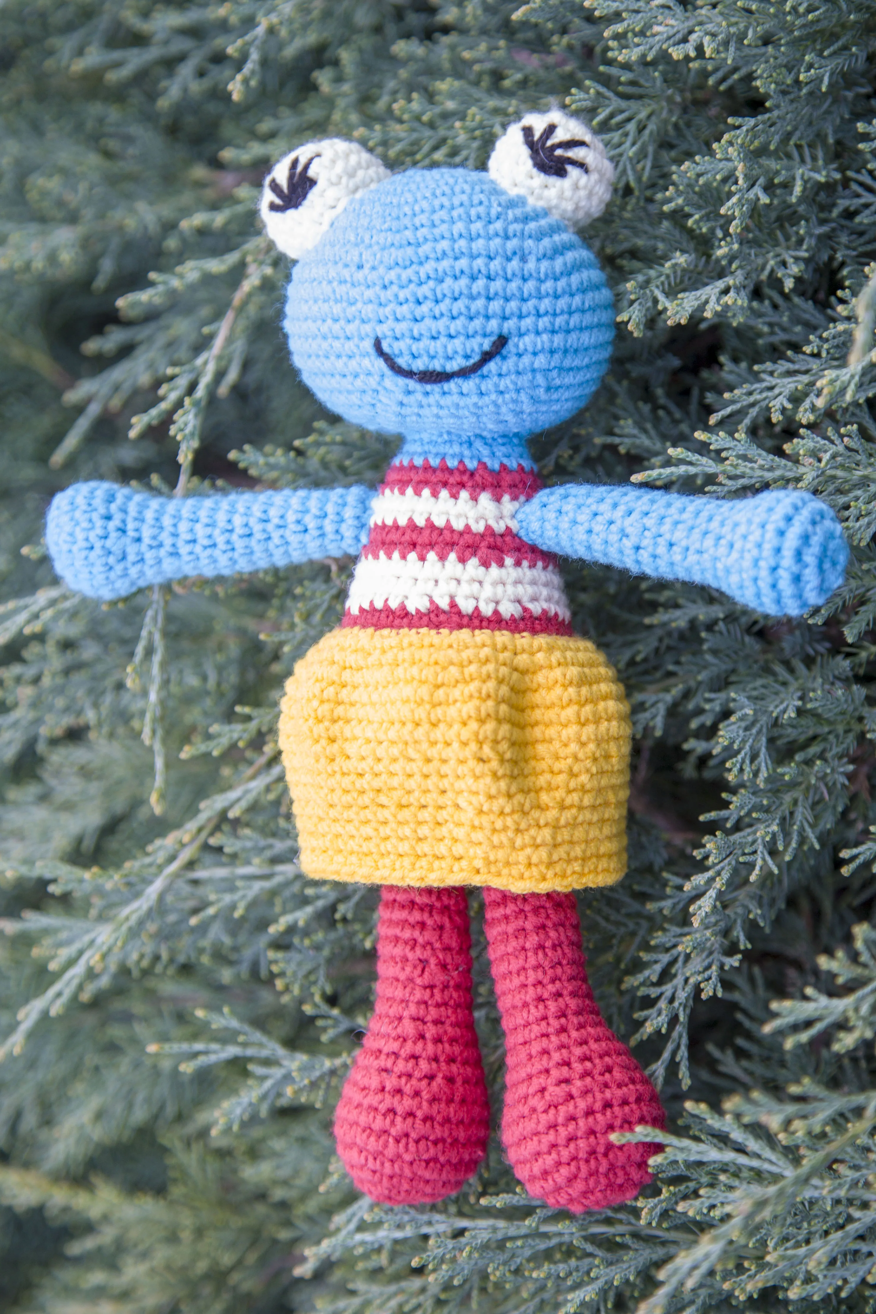 8.2 inches Frog Girl or Boy Handmade Amigurumi Stuffed Toy Knit Crochet Doll |