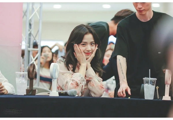 Kpop Blackpink Jisoo same Korea свежий сладкий темперамент шифоновое платье с цветами женские летние уличные модные платья с длинными рукавами