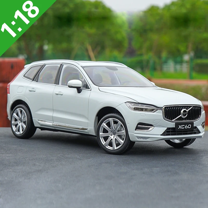 1:18 Высокая тщательная VOLVO новая спортивная версия XC60 сплав модель автомобиля статические металлические модельные автомобили с оригинальной коробкой - Цвет: NEWXC60 White