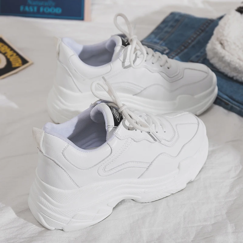 Thick white sneakers Outlet
