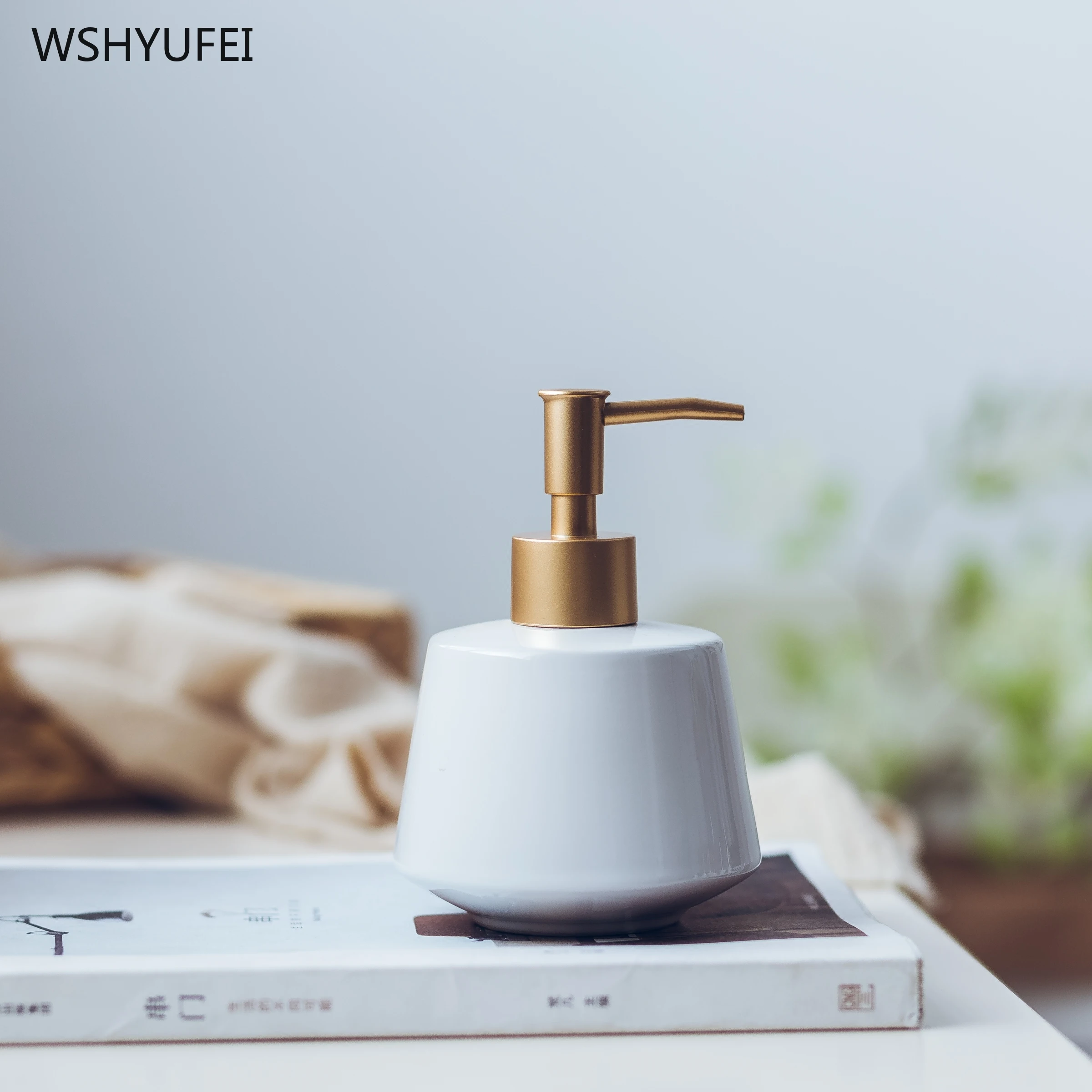 Изысканный Золотой напорный насос цветочный домашний ванная посуда керамический ручной дозатор мыла для геля и лосьона для душа бутылка для жидкости