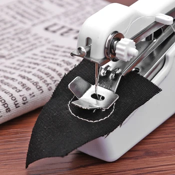 

Portable Mini Handheld Electric Sewing Machine Multifunction Set with Coils Needle Threader Winding Rod Sewing Tools