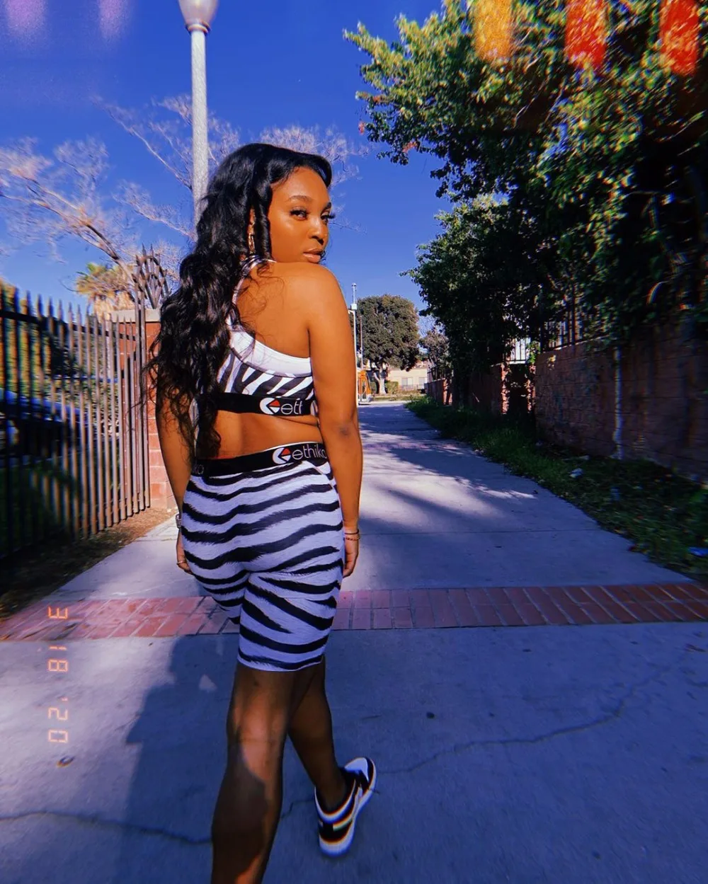 32dde5646773ee98862591abfbbb35b