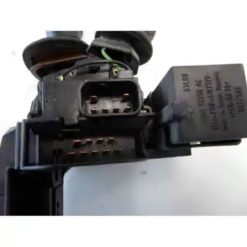 

COMMAND FLASHING FORD MONDEO SALOON (GD)