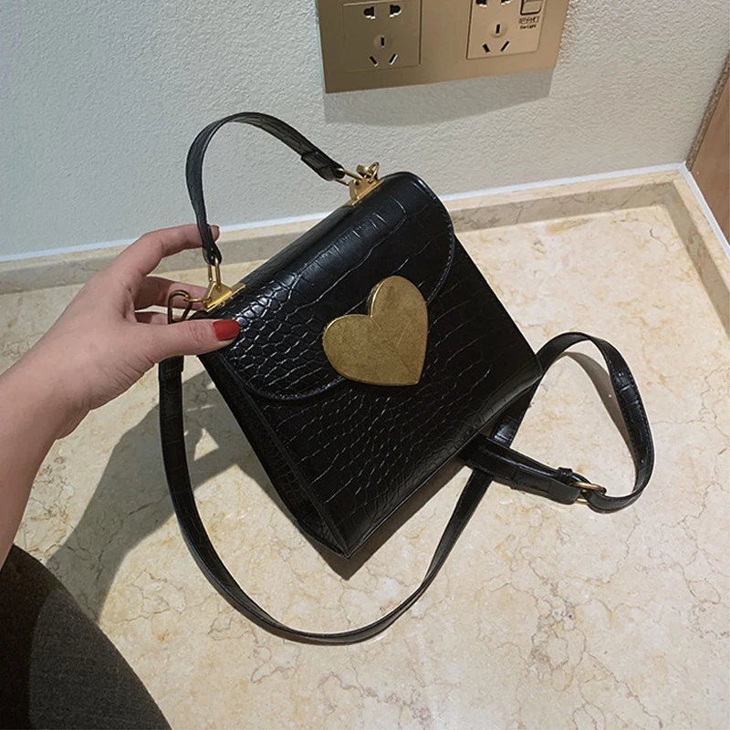 

vintage alligator women shoulder bags designer hearts lock handbags luxury pu leather crossbody bag lady small flap purses 2019
