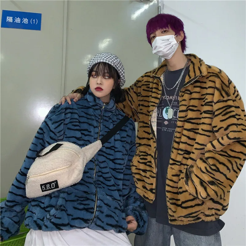 LMCAVASUN Harajuku зимние теплые пальто для женщин модные плюшевые куртки на молнии с карманами Зебра Полосатая парка верхняя одежда пальто