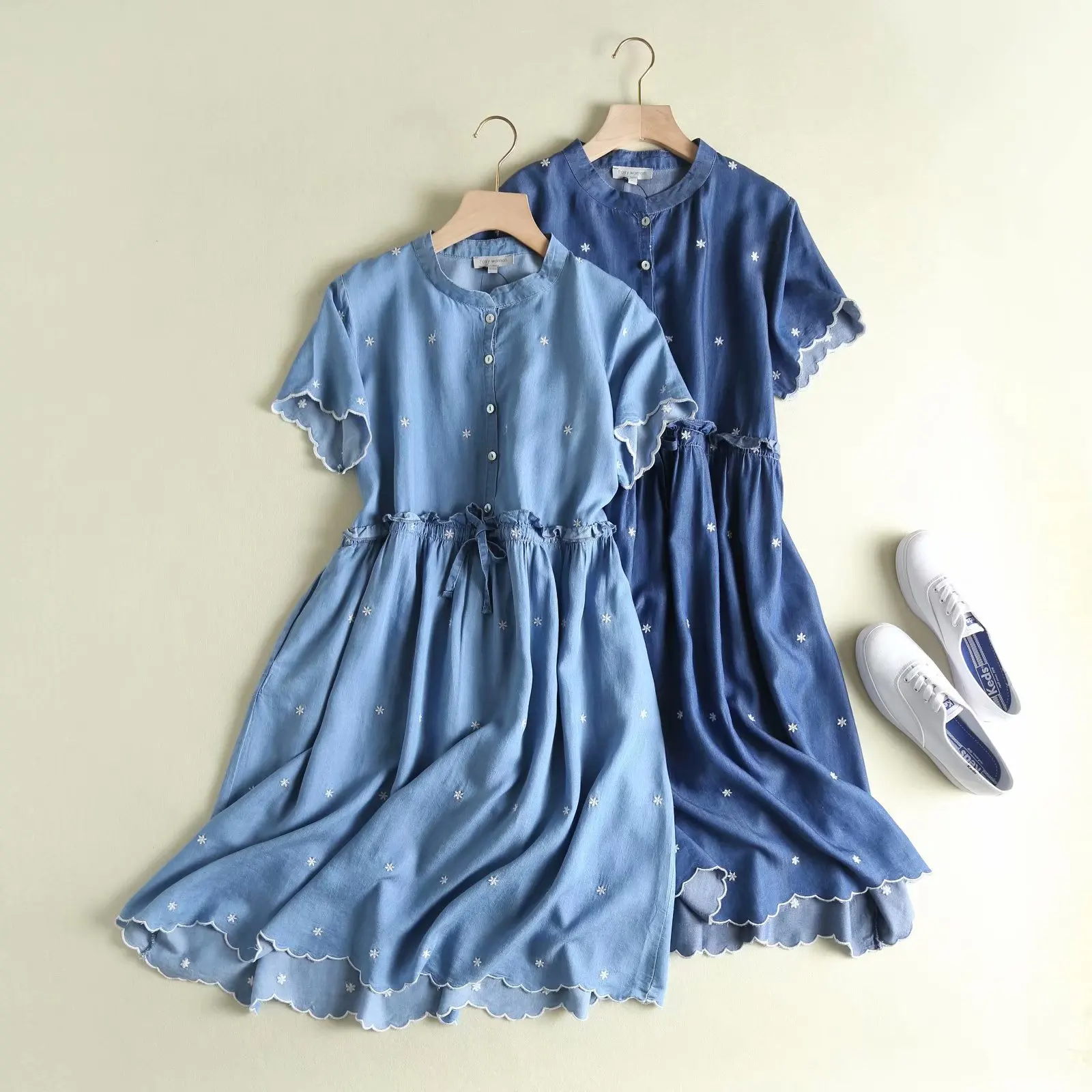 

2019 Western Style Spring And Summer WOMEN'S Dress New Style Covered with Small Flower Embroidered Long Sleeve Computer Cable Lo