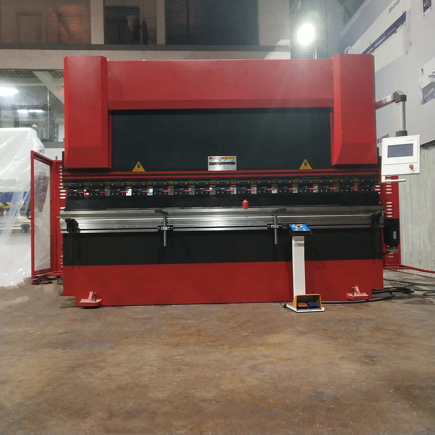 TP10s листовая сталь алюминий CNC гидравлический листогибочный пресс с гибочным