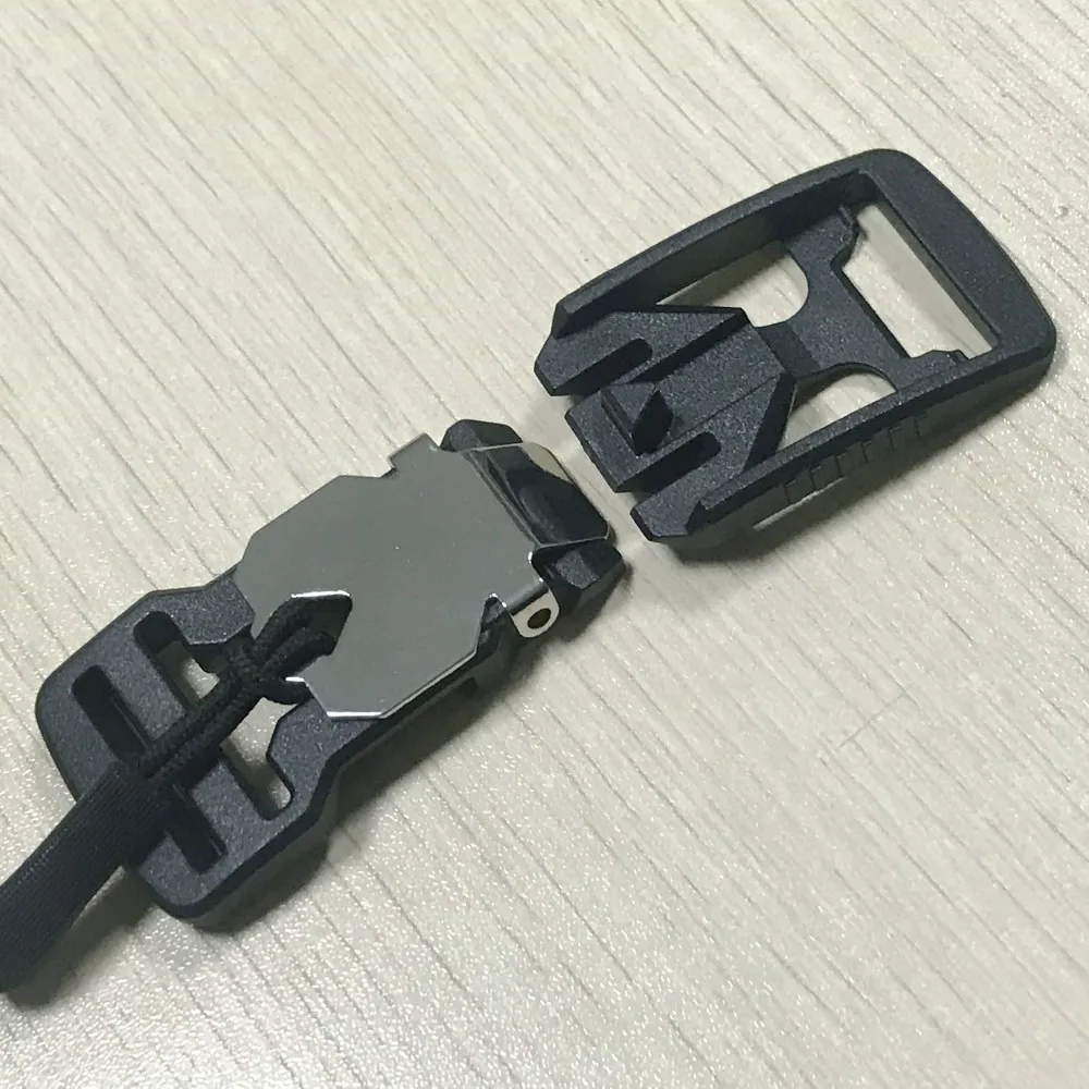 MAGNETIC BUCKLE