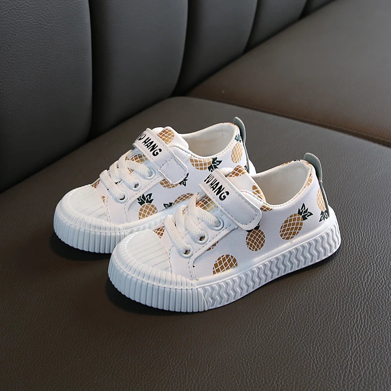 Корейская повседневная обувь для малышей; милые кроссовки из искусственной кожи с фруктами для малышей; удобная спортивная обувь для новорожденных; детская обувь на твердой резиновой подошве