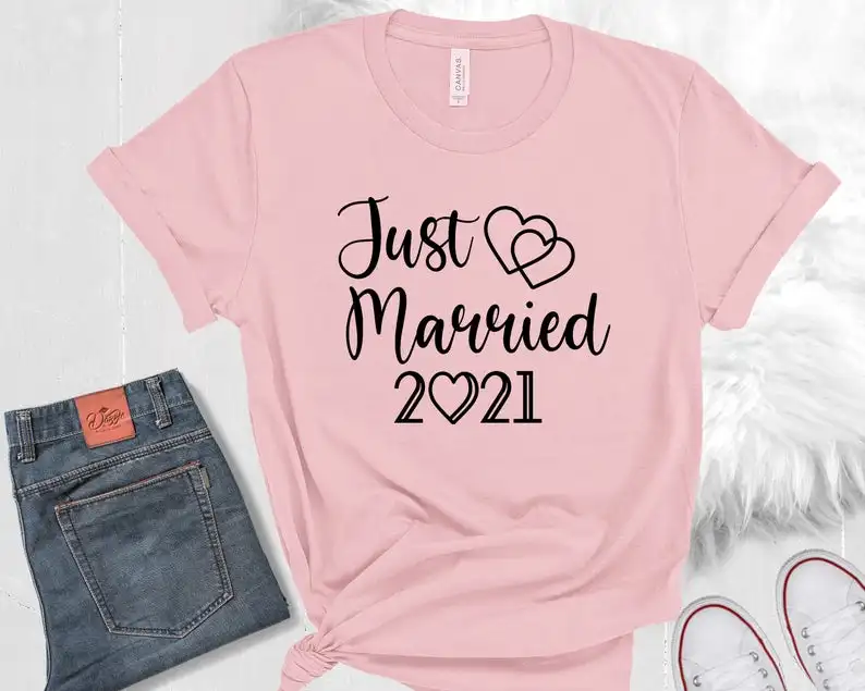 

Just Married Honeymoon Husband and wifey shirts Short Sleeve Tees Fashion 100% Cotton O Neck Female Clothing Casual Shirts goth