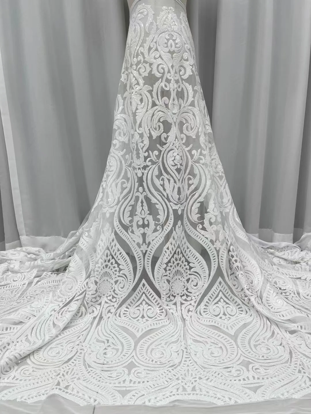

6 видов конструкций (5 ярдов/шт) Bling bling Белый африканский кружевной тюль с пайетками вышитые французский чистая кружевной ткани для праздничное платье FJY418