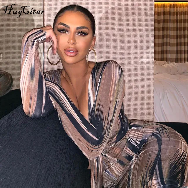 Hugcitar 2019 long sleeve print V-neck bandage sexy long dress autumn winter women christmas party  elegant outfits streetwear 2