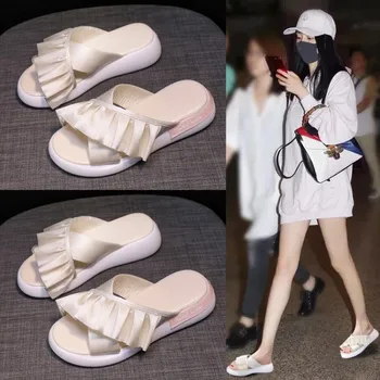 

Slippers women's outer wear thick bottom 2020 new summer fashion wild lazy super hot summer net red sandals ins tide