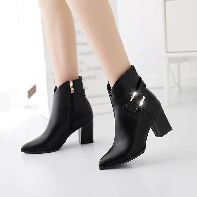 

2019 Pointed Toe Ankle Boots Roman High Heels Square Heel Booties Fashion Brand Design Ladies Party Shoes Woman White Black