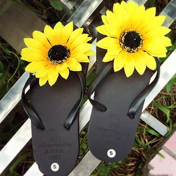 

Summer Fashion Women Shoes Flip Flops Cute Lady Handmade Flat Slippers with Big Sun Flower Flat Slides Floral Beach Slippers