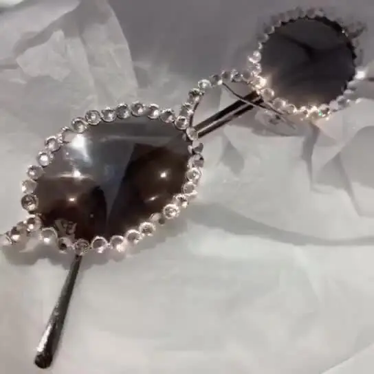 Роскошные Овальные Солнцезащитные очки женские Маленькие стразы рамка bling diamond брендовые Солнцезащитные очки Модные женские оттенки круглые oculos