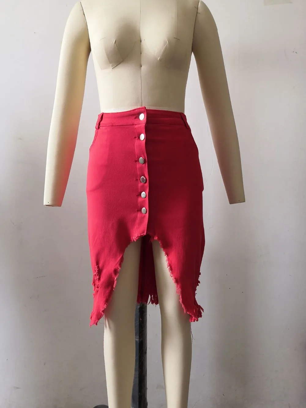 15834601283_1729601586