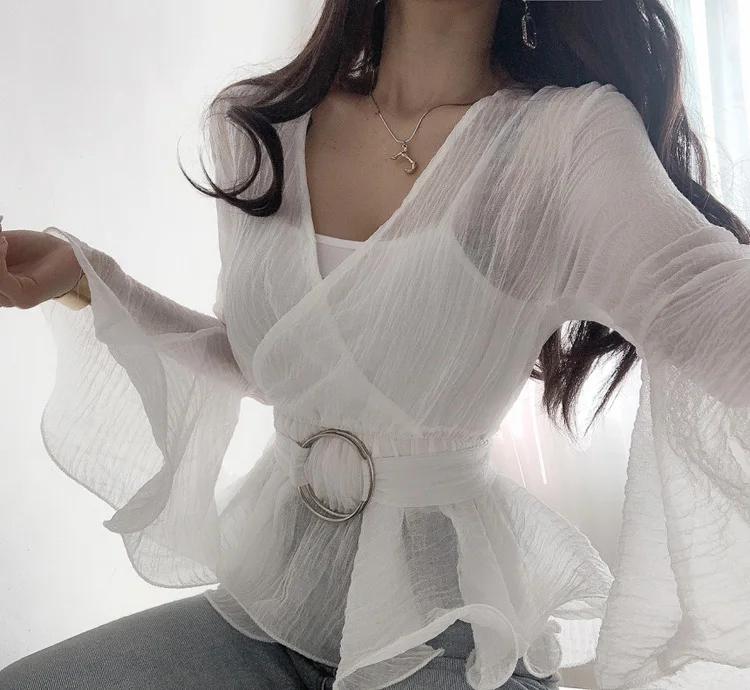 Осеннее Новое поступление Модная плиссированная женская шифоновая блузка с v-образным вырезом и расклешенными рукавами