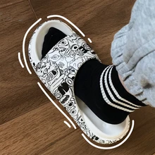 

New Couple Trend Adult Indoor Slippers Non-slip Thick Bottom Beach Outdoor Slippers Men's Flip-flops Home Sleeping Shoes Women's