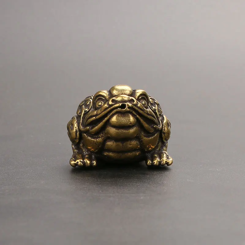 copper toad figurines (7)