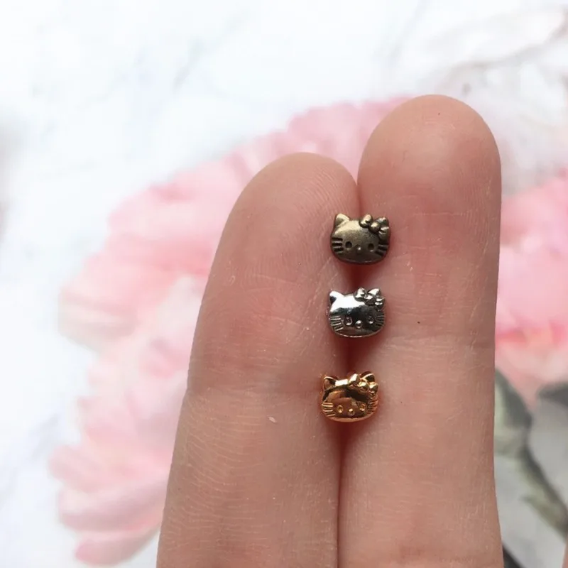

Blyth clothes accesories mini button cat style