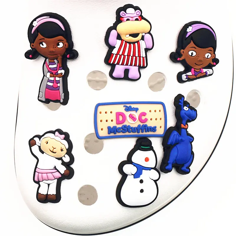 7 шт. в комплекте, ПВХ, обувь, очаровательные, Мультяшные, Doc Mcstuffins, садовая обувь с пряжкой, украшение для Крока, браслет, jibz, детская вечеринка, X-mas, подарки