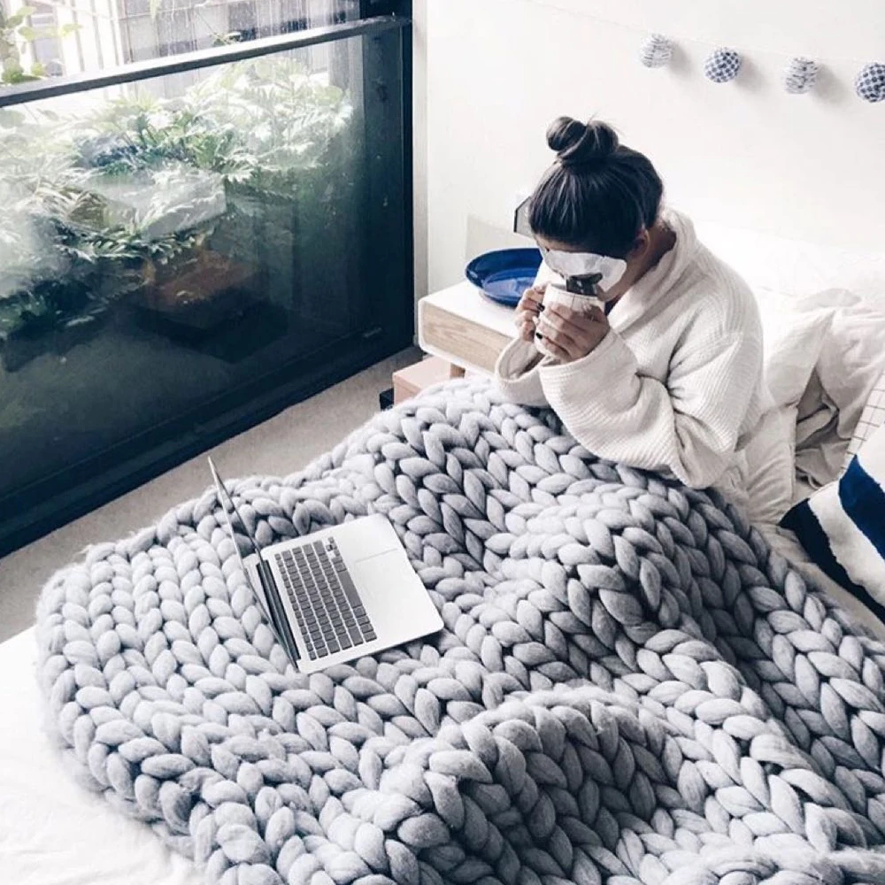 

Warm Woollen Blanket Hand-Woven Fuzzy Blankets Accessories Sofa Blanket Convenient Home Decor Throw Blanket