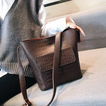 

Large-capacity Casual Crocodile Bucket Bags Wide Strap Shoulder Crossbody Bags Women Handbags Totes Bag Clutch Purse 2020 New