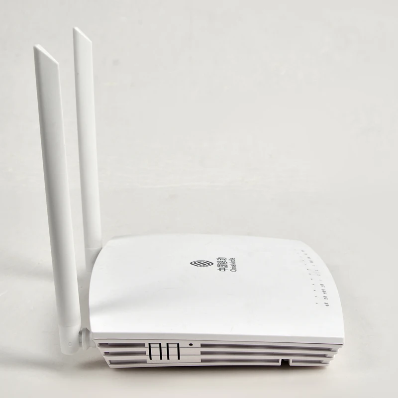MAYTO GM620 Gpon Ont ONU FTTH Dual Band 1GE+3FE+1POTS+2USB+2.4G/5G+ wifi with English modem