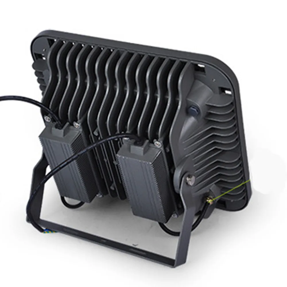 Рисунок 5 - светодиодная туннельная лампа IP65