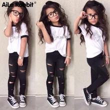 AiLe Rabbit/модные комплекты одежды для девочек в европейском стиле, особый дизайн Модная белая футболка с надписью+ штаны с дырками комплект из 2 предметов