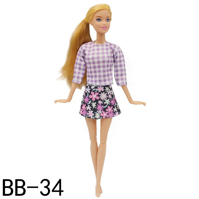 Barbie Roupas e Acessórios Conjunto Esportivo Blusa e Shorts Tie-Tye GRB99  Original Mattel