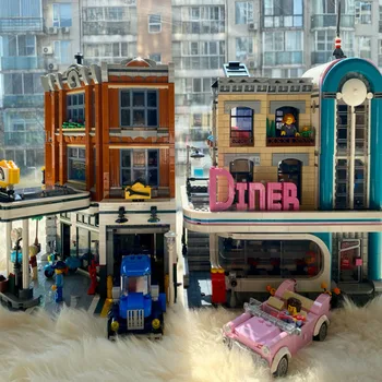 

10260 IN STOCK Creator Downtown Diners 15037 2480Pcs Street View Model Building Blocks Bricks Gifts for Chilidren Education Toy
