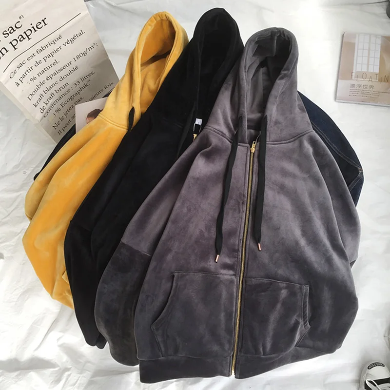 Женская куртка с капюшоном черная Толстая теплая Базовая карманами флисовая для