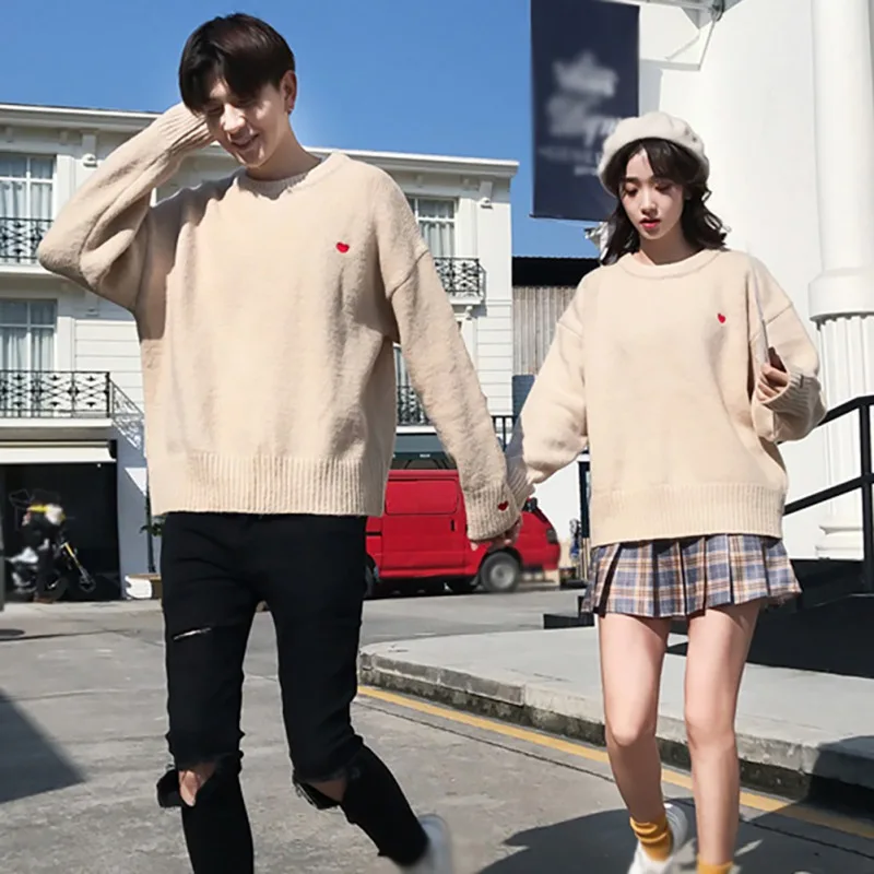 Cute Heart Shape Pattern Sweaters Casual Men Woman Thick Warm Pullovers Clothes 2019 2 Colors Knitted Couple Sweater Cute Heart Shape Pattern Sweaters Casual Men Woman Thick Warm Pullovers Clothes 2019 2 Colors Knitted Couple Sweater