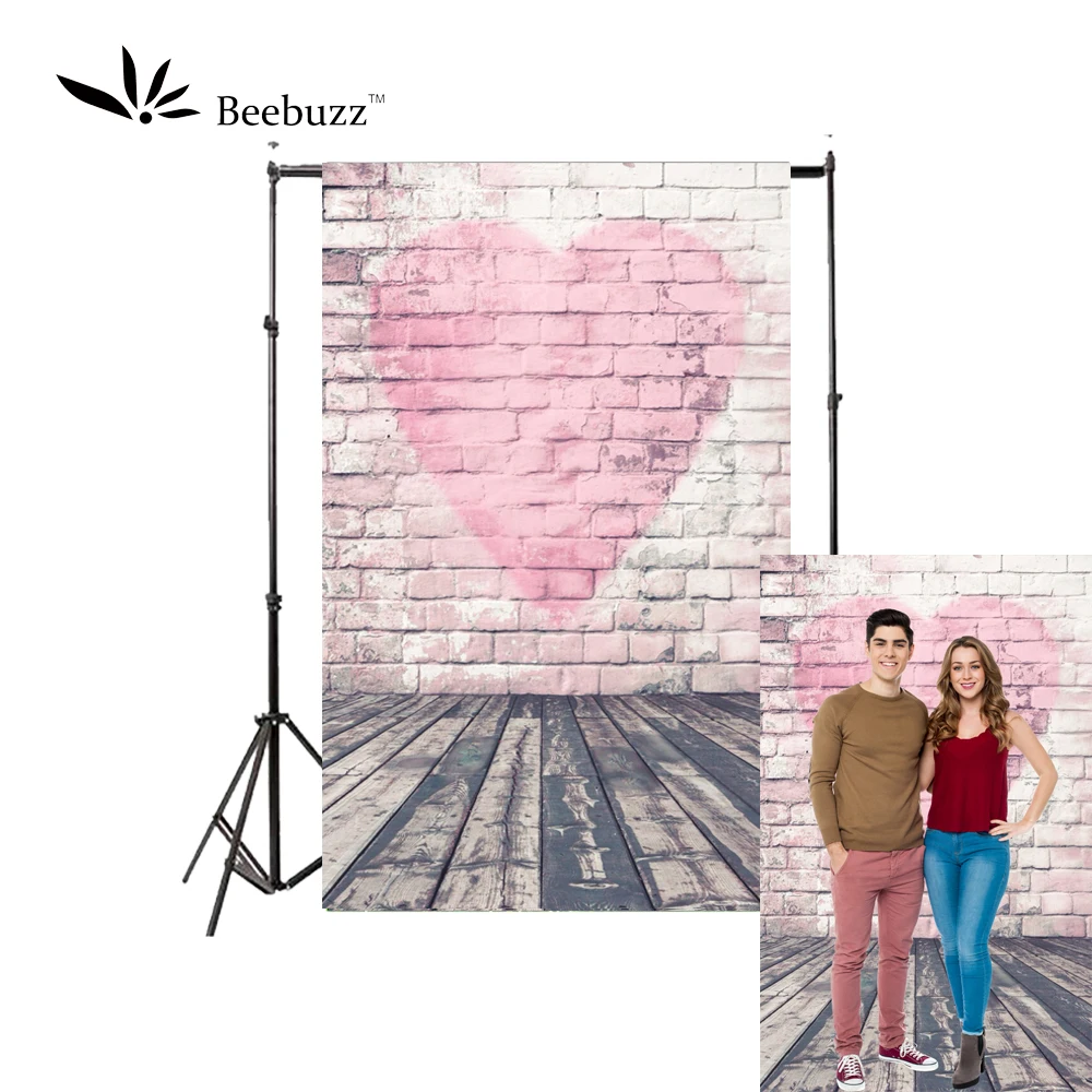 

Beebuzz photo backdrop pink wall heart-shaped love style simple atmospheric backgroung couple photo