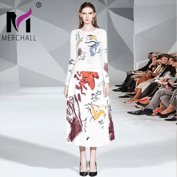 

Spring New Arrival Graffiti print Hollow out Knit Tops and Printed A-line Long Skirt Two piece Sets Women Runway Design Fashio