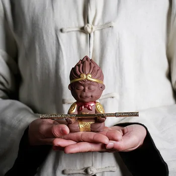 

Creative Monkey Clay Tea Ornaments Mahatma Return Car Decoration Tea Set Tea Ceremony with Zero Clay Tea Pet Mini Tea Set