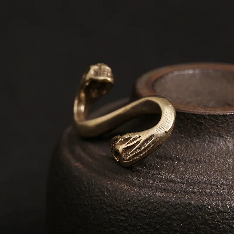 brass skull hook (1)