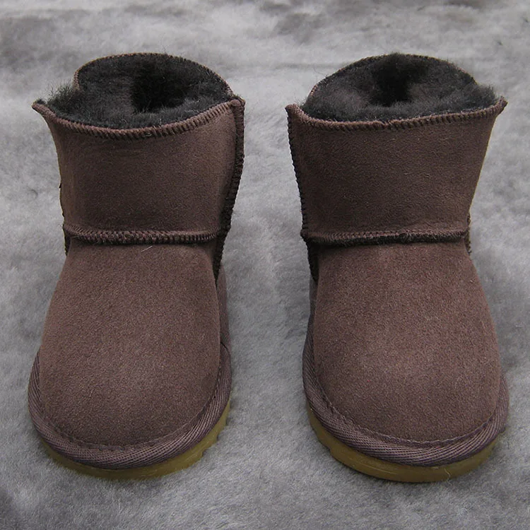 Зимние ботинки в австралийском стиле для маленьких девочек; Детские теплые ботинки из овечьей кожи и меха; водонепроницаемые ботинки для младенцев; ботинки для мальчиков; нескользящая обувь - Цвет: Coffee