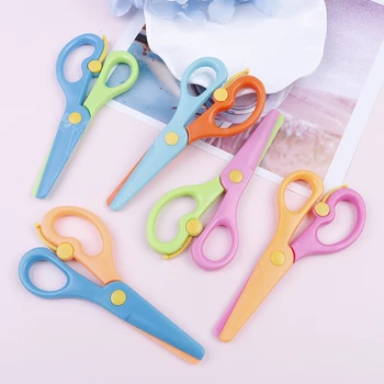 

1pc Plastic Mini Safety Round Head Scissors Kids Student Paper Cutting Minions Supplies For Kindergarten School