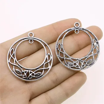 

Wholesale Jewelry Lots Antique Silver Color 39x44mm TriquetraKnot Bracelet Charms Crafts Accessories 40 Pieces