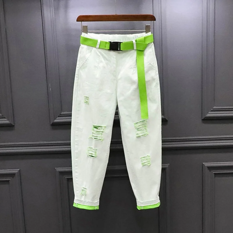 С поясом новые яркие цвета летние женские рваные джинсы отверстия уличные джинсы Feminino шаровары джинсовые брюки NZ77 - Цвет: Зеленый